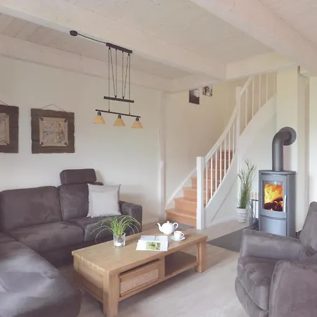 3 Bedroom Cozy In Сasa de vacaciones Dagebüll